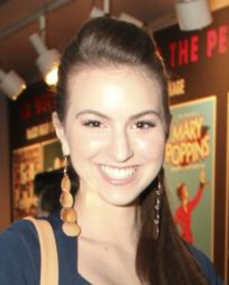 Melanie Mitchell Headshot