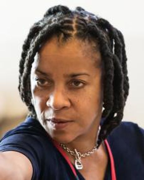 Josephine Melville Headshot