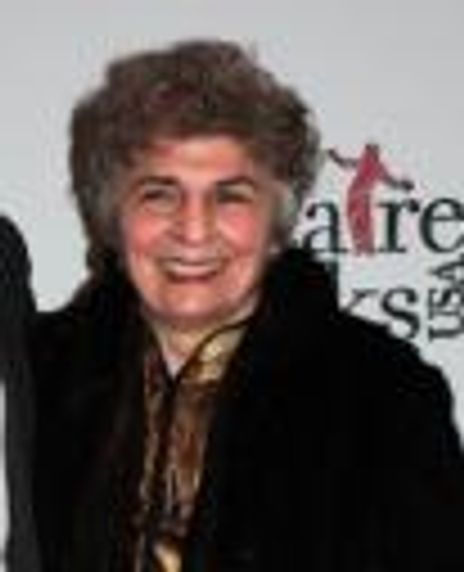 Barbara Sandek Headshot