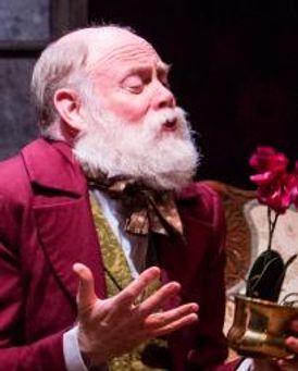 Robin Hooper Headshot