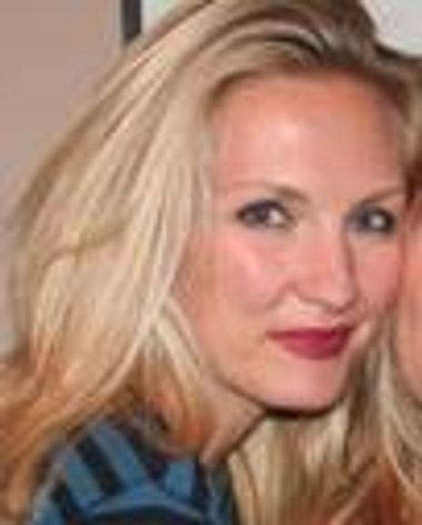 Sally Ann Tumas Headshot