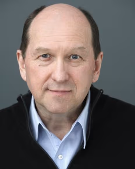 Joel Hatch Headshot