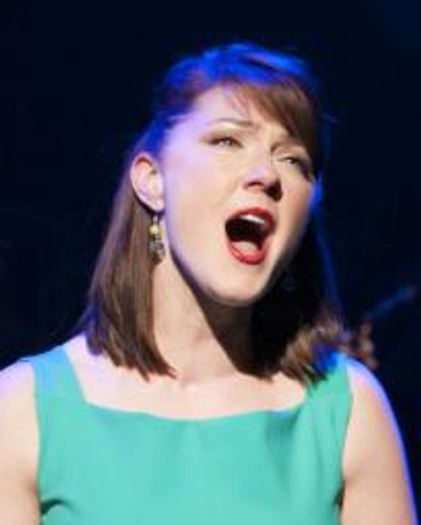 Stephanie Waters Headshot