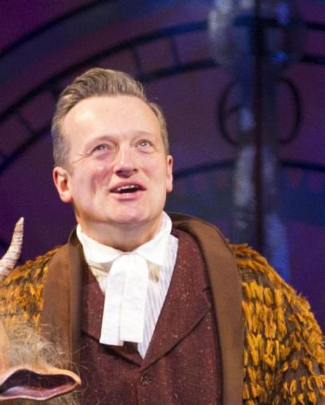 Christopher Howell Headshot