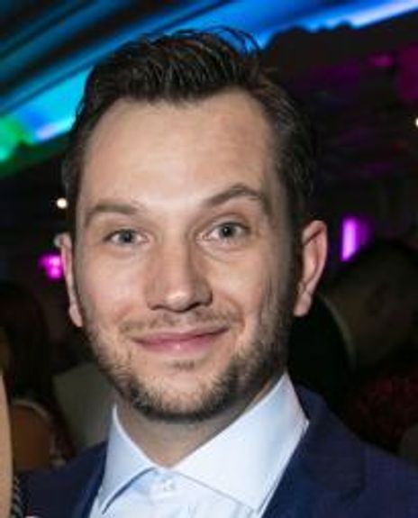 Scott Garnham Headshot