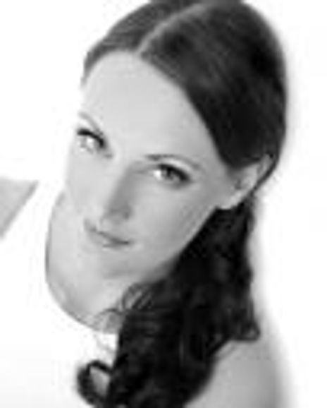 Lucy Hunter-James Headshot