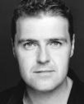 Alexander Evans Headshot