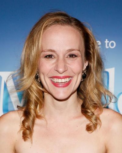 Jennifer Blood Headshot