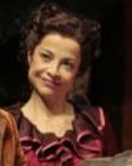 Jossie de Guzman Headshot