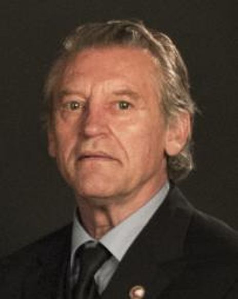 Joseph Weiss Headshot