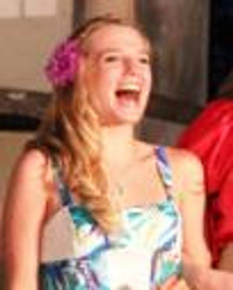 Kelly Hogan Headshot