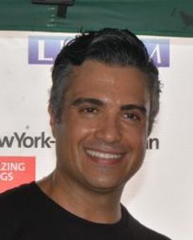 Jamie Camil Headshot