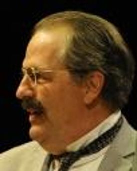 Lawrence Hecht Headshot