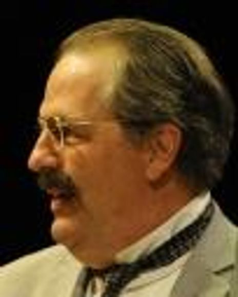 Lawrence Hecht Headshot