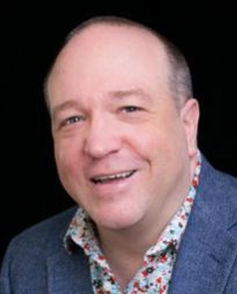 Benjamin Carr Headshot