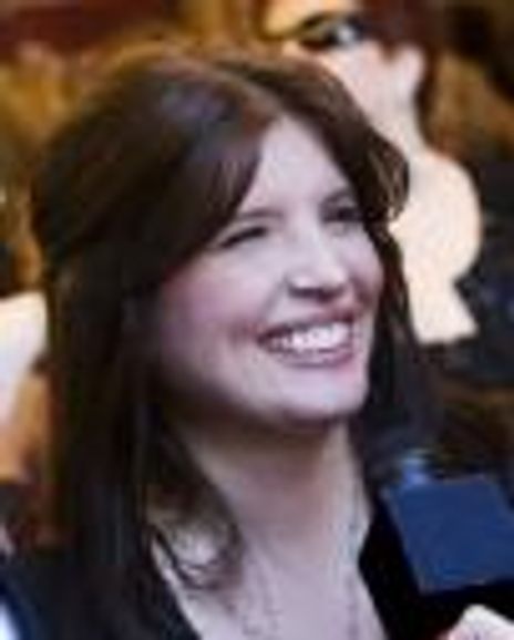 Barbra Russell Headshot