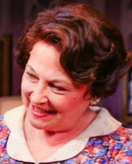 Laura Turnbull Headshot