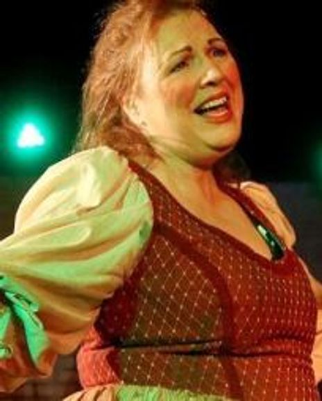 Stephanie Rascoe Headshot