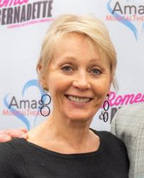 Kathryn Ann Wright Headshot