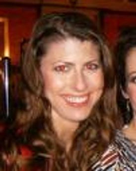 Lauren Creel Headshot