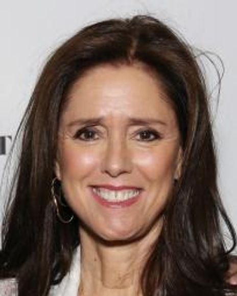 Julie Taylor Headshot