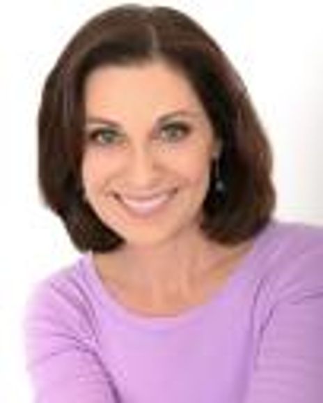 Valerie Perri Headshot