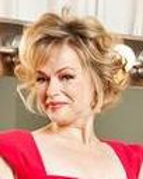 Kate Chapman Headshot