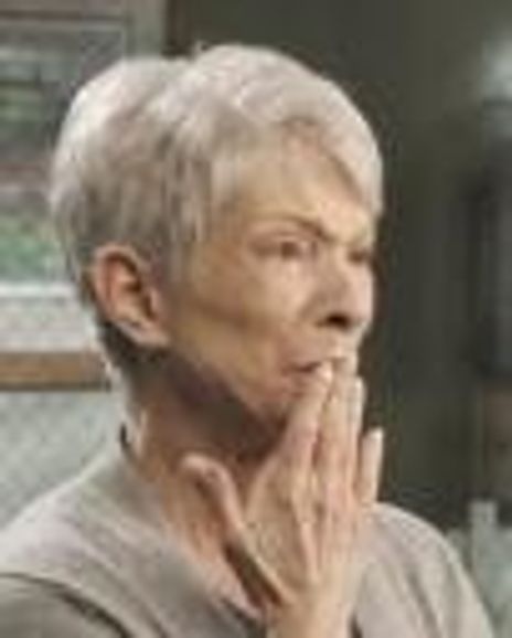 Jennifer Bassey Headshot