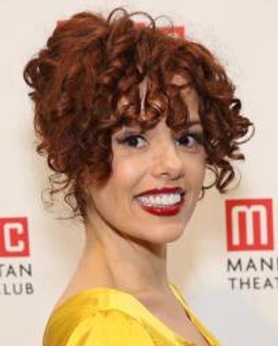 Janet Dacal Headshot