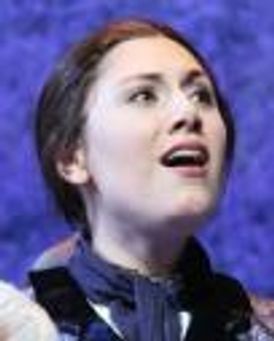 Amy Hutchins Headshot