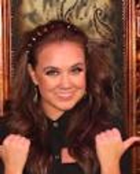 Jennifer Veal Headshot