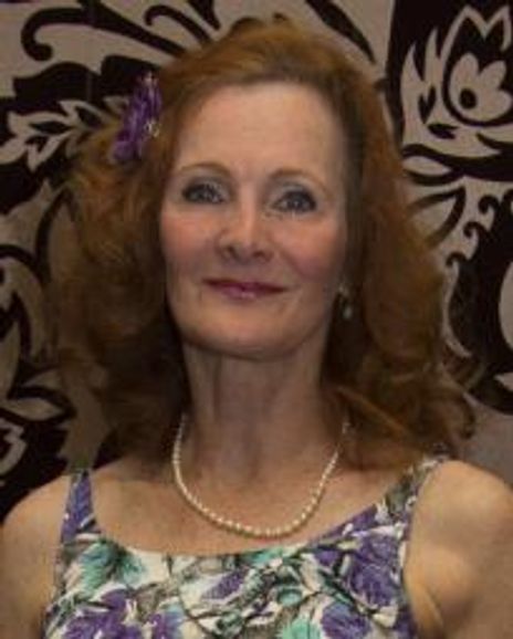 Nicola Sloane Headshot