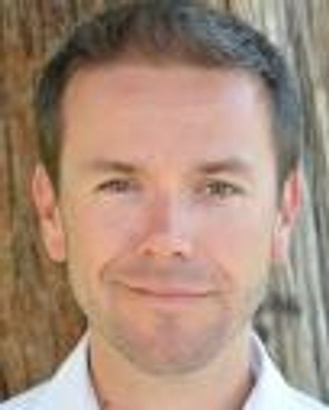 Stephen Weller Headshot