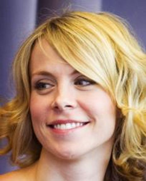 Mary Faber Headshot