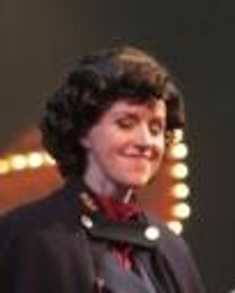 Linda Edwards Headshot