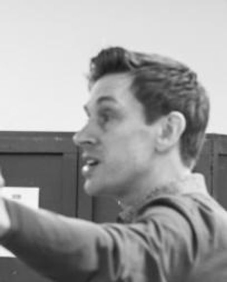 Stewart Nicholls Headshot