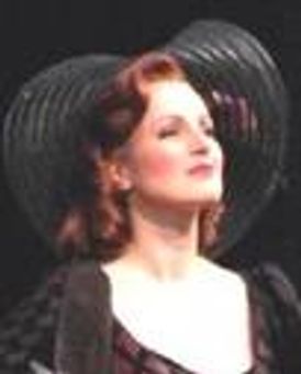 Erin Mosher Headshot