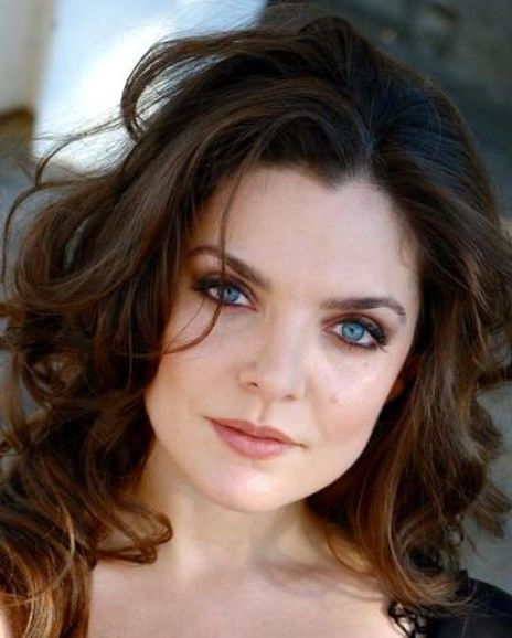 Melina Kalomas Headshot