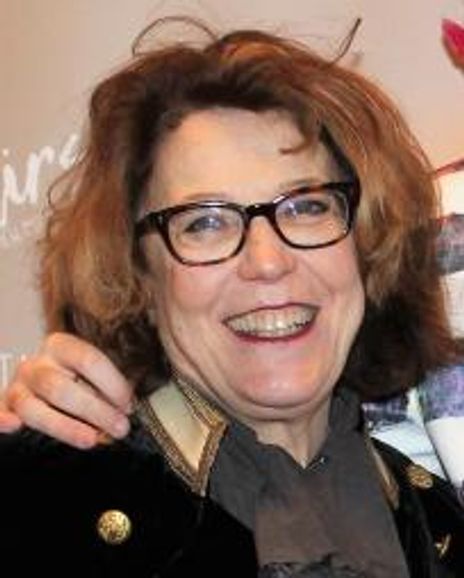 Donna DiNovelli Headshot