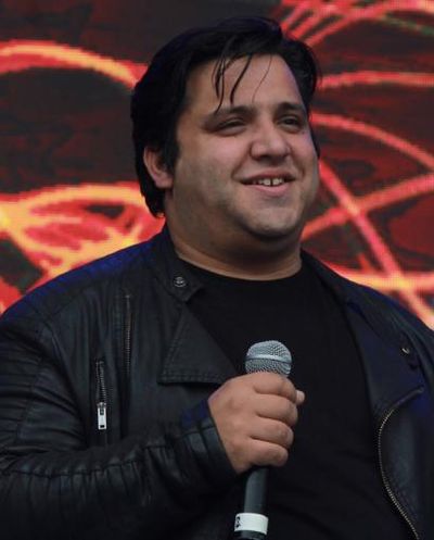 Nathan Amzi Headshot