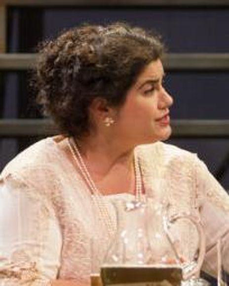 Elizabeth Griffith Headshot