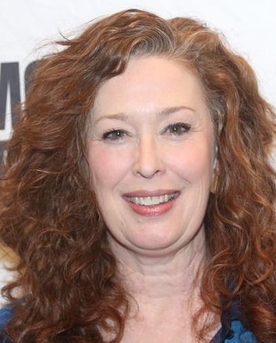 Mylinda Hull Headshot