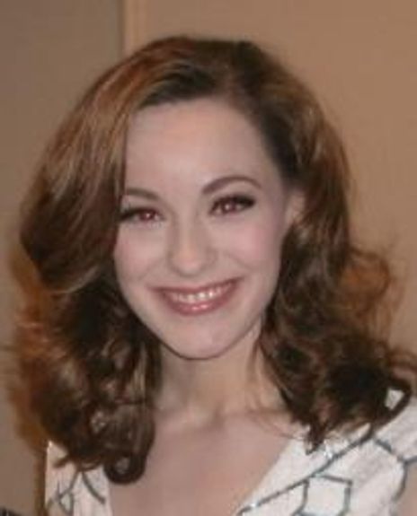 Holly Laurent Headshot