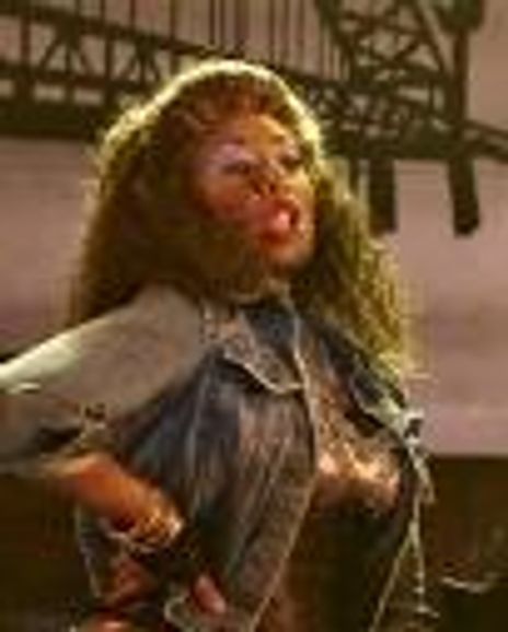 Hannah Levane Headshot