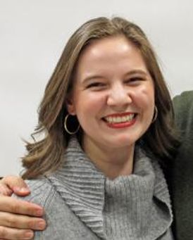 Caitlin Belcik Headshot