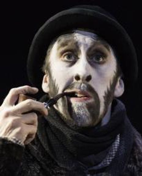 Christopher Akrill Headshot