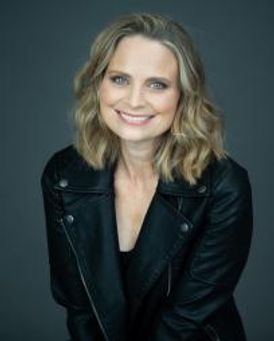 Claire Jullien Headshot