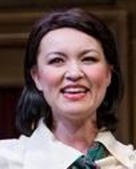 Caitlin Burke Headshot