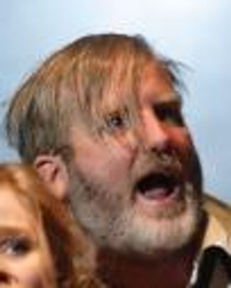 Simon Truby Headshot