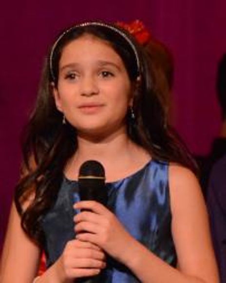 Chloe Smith Headshot